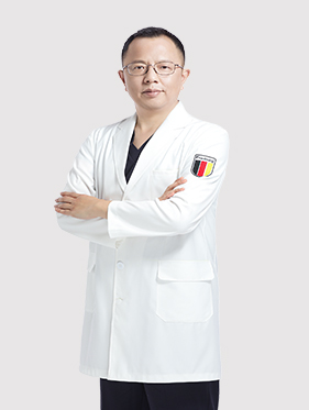 茀莱堡口腔医院濮长斌医生